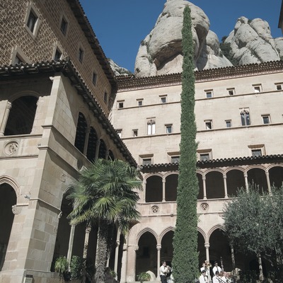 Claustro del monasterio de Montserrat (Servicios Editoriales Georama)